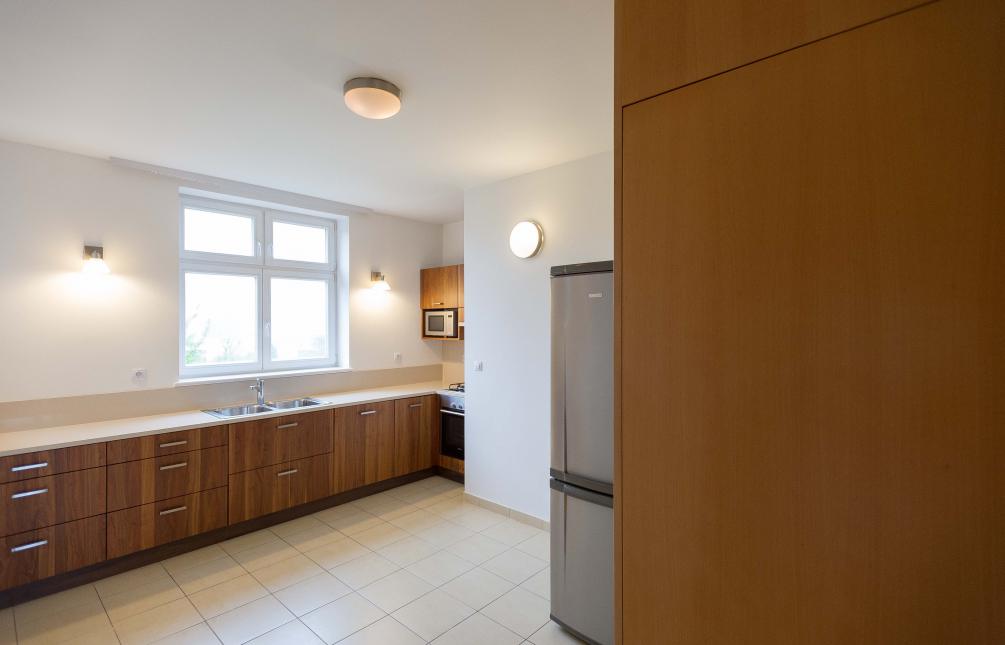 BYT K PRONÁJMU, ul. Malá, Praha 6