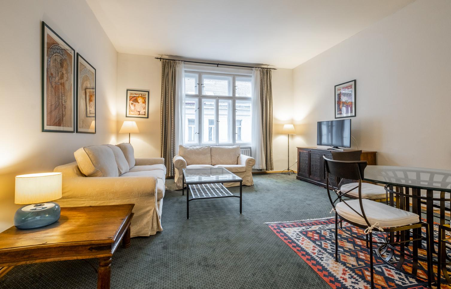 BYT K PRONÁJMU, ul. Odborů, Praha 2 - Nové Město