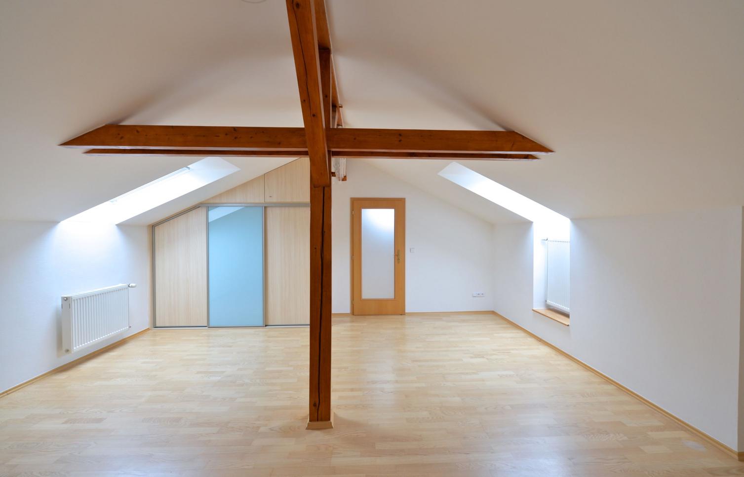 BYT K PRONÁJMU, ul. Havlíčkovy sady, Praha 2 - Vinohrady