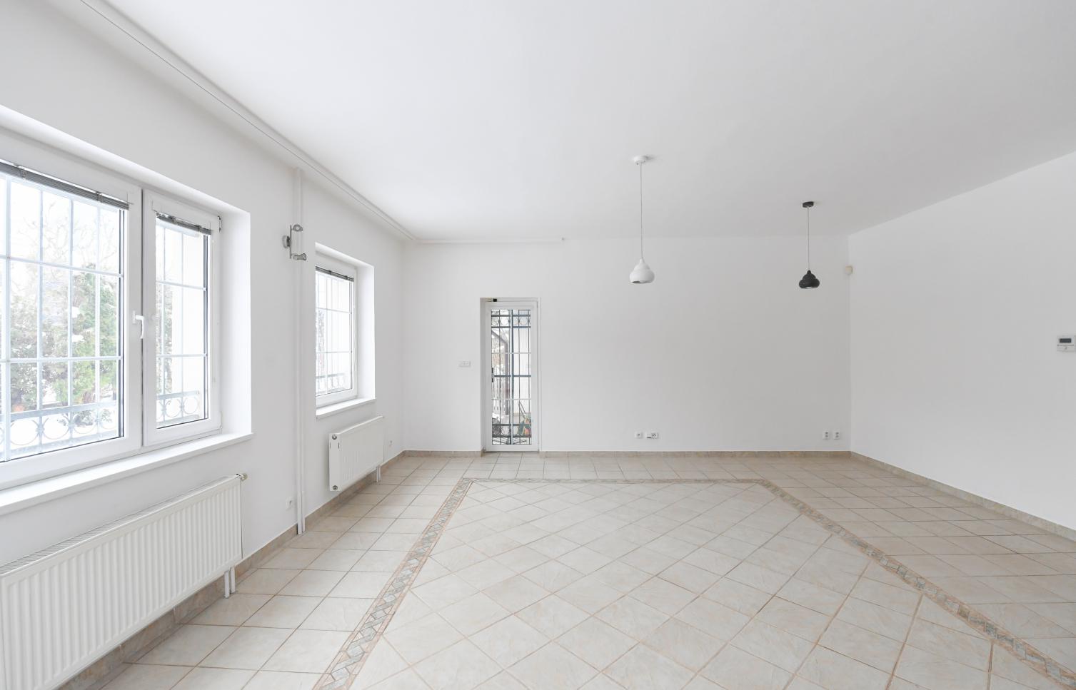 DŮM K PRONÁJMU,  Praha 6 - Nebušice