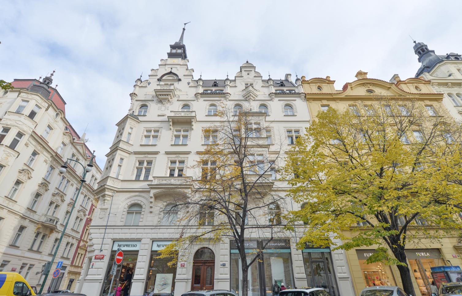 BYT K PRONÁJMU, ul. Pařížská, Praha 1 - Staré Město