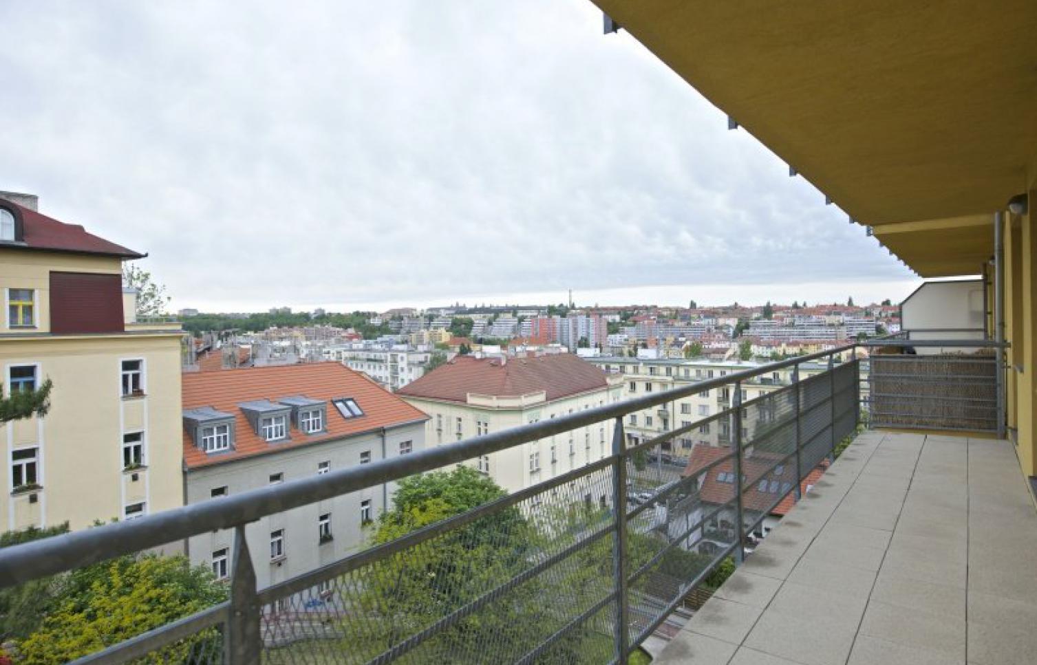 BYT K PRONÁJMU, ul. Šlikova, Praha 6 - Břevnov