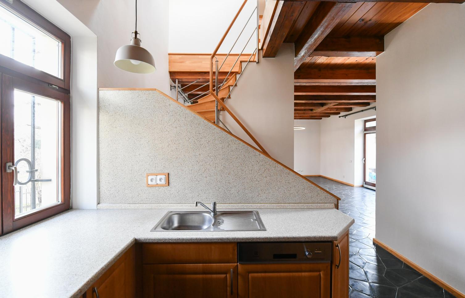 BYT K PRONÁJMU, ul. Havlíčkovy sady, Praha 2