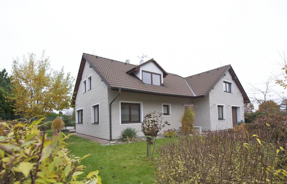 HOUSE FOR RENT, street Jetelová, Průhonice