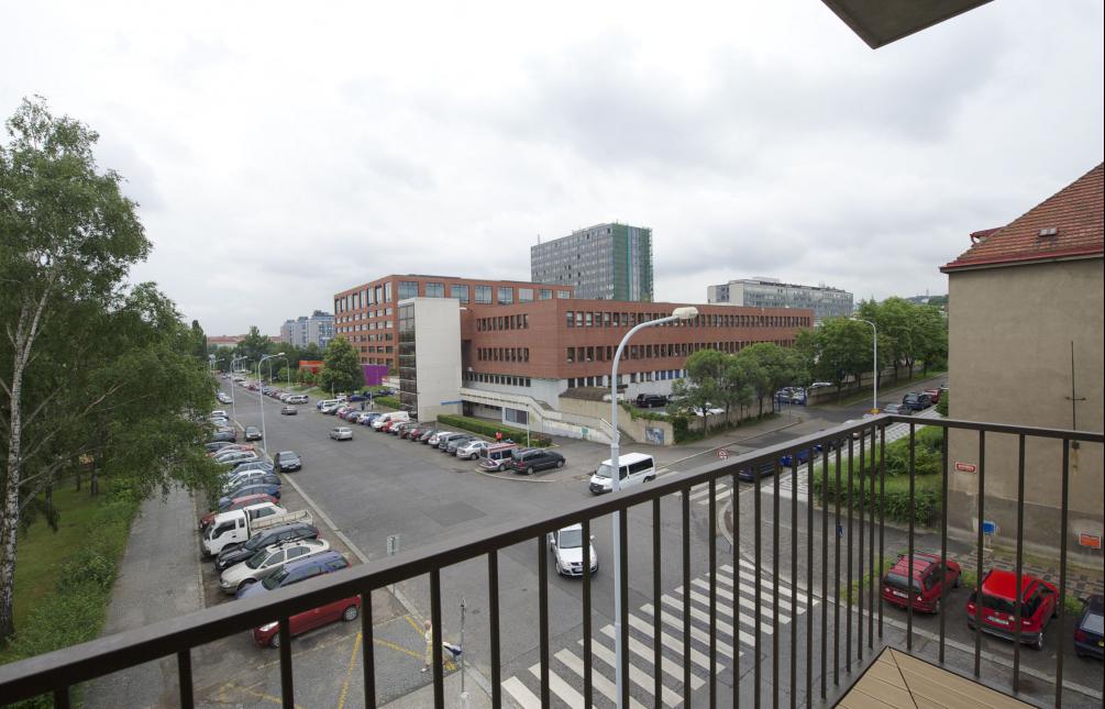 BYT K PRONÁJMU, ul. Bechyňova, Praha 6 - Dejvice