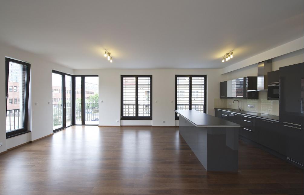 BYT K PRONÁJMU, ul. Bechyňova, Praha 6 - Dejvice