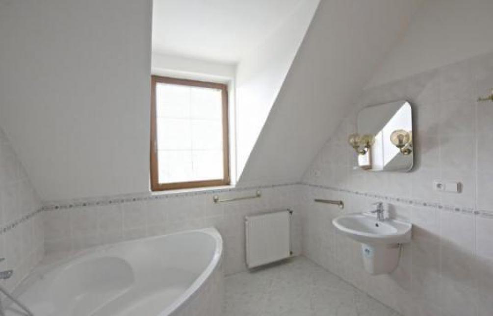 DŮM K PRONÁJMU, ul. Nad hradním vodojemem, Praha 6 - Střešovice